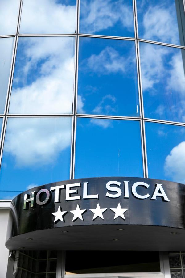 Hotel Sica 몬테코르비노로벨라 외부 사진