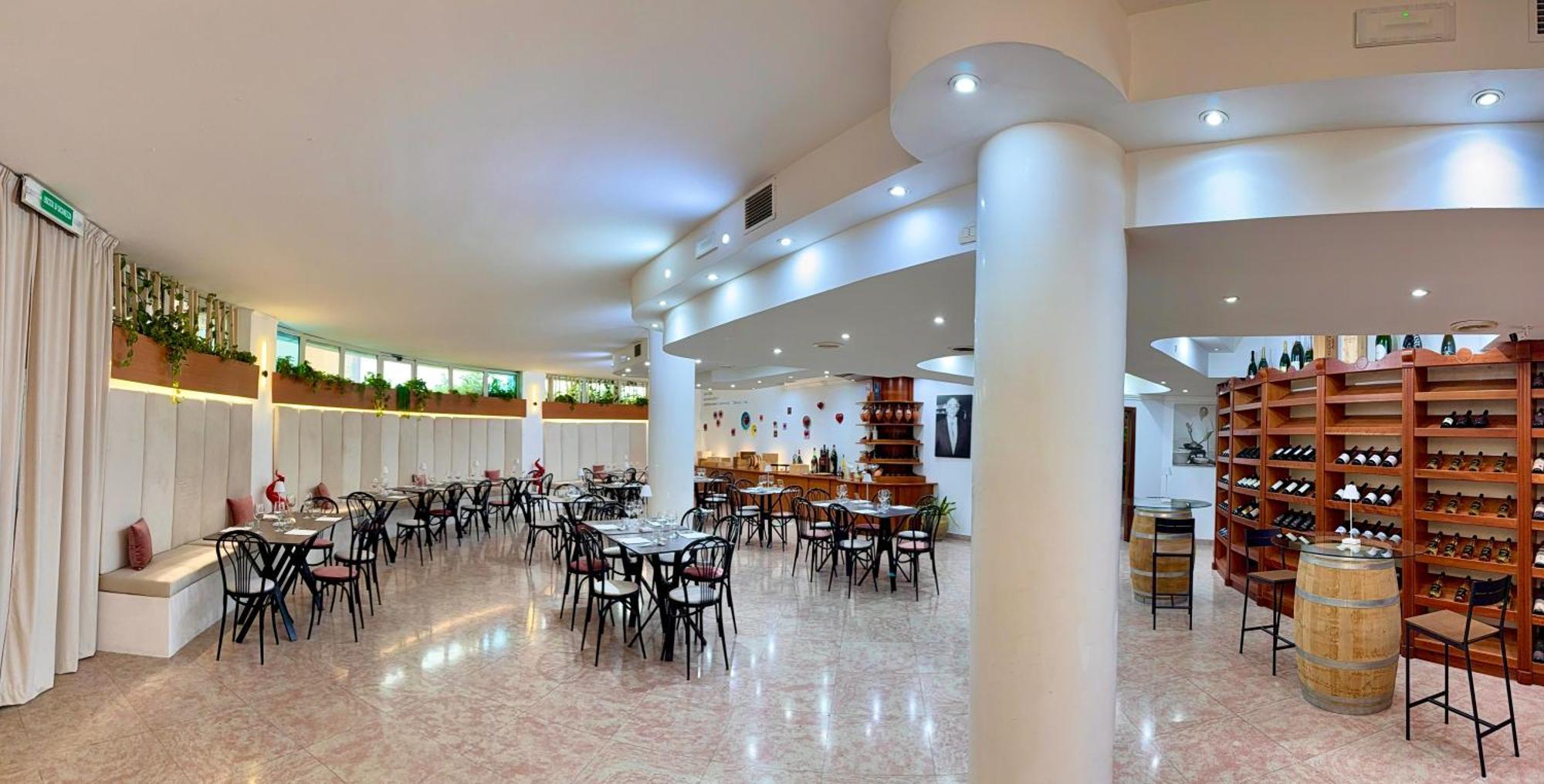 Hotel Sica 몬테코르비노로벨라 외부 사진